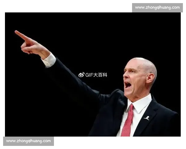 判罚争议引发广泛讨论 赛场公正性与裁判判决的博弈